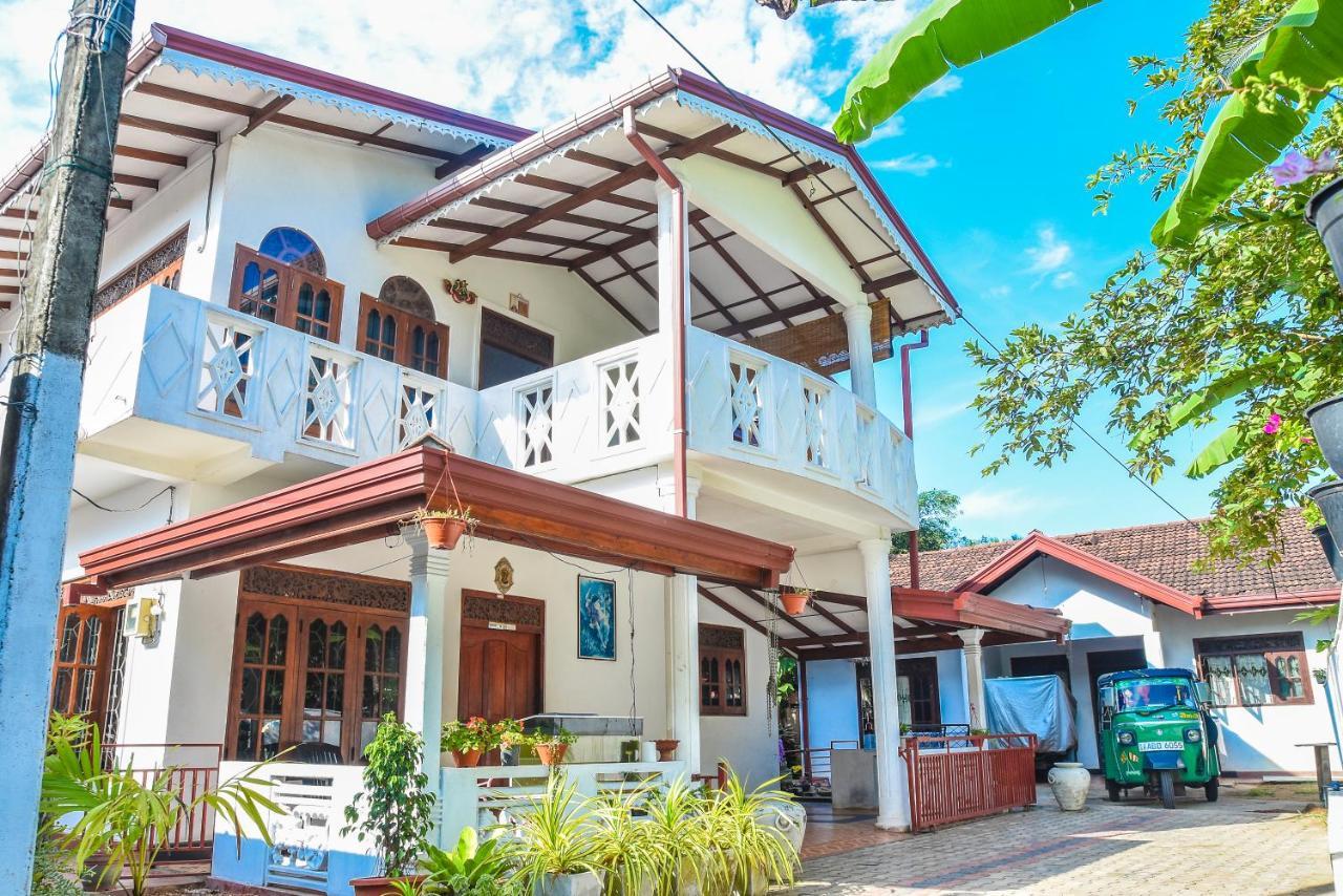 Rashmi Homestay Balapitiya Ngoại thất bức ảnh