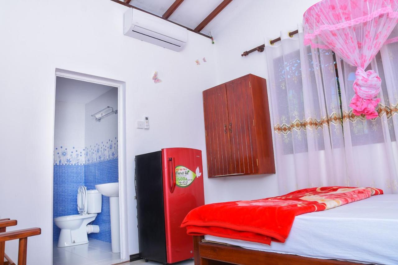 Rashmi Homestay Balapitiya Ngoại thất bức ảnh